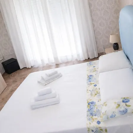La Dimora Di Antonietta - Centro Storico Apartment Naples